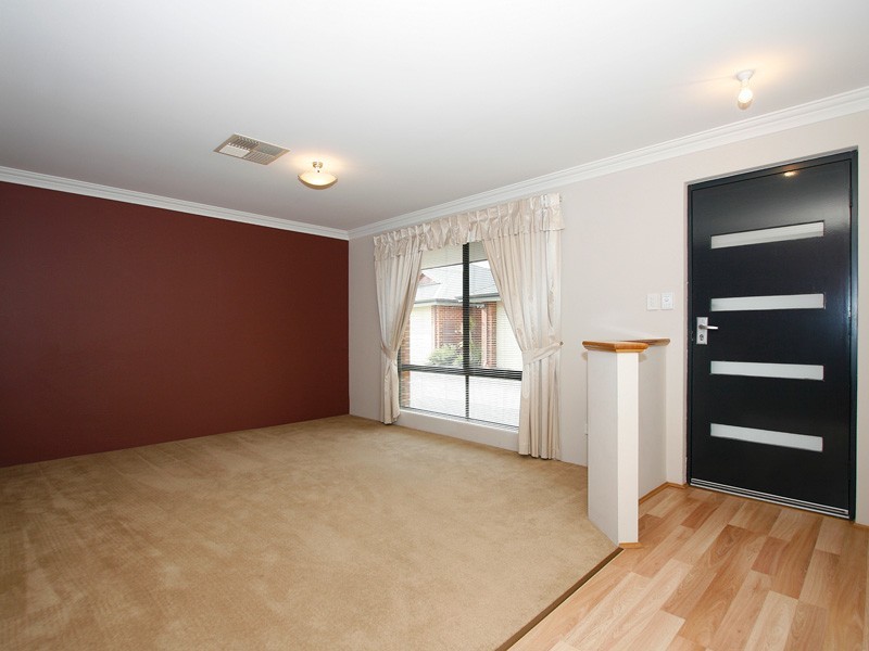 3/16 Dollarbird Road, Southern River WA 6110