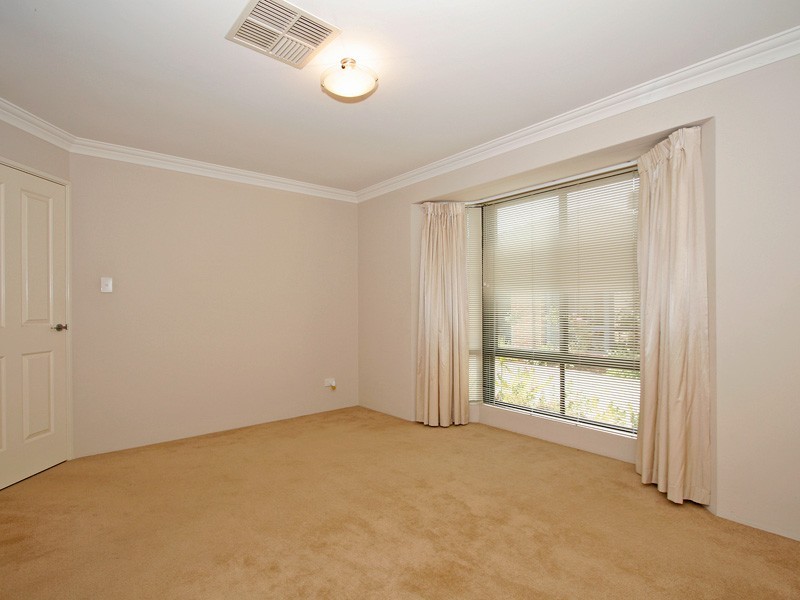 3/16 Dollarbird Road, Southern River WA 6110