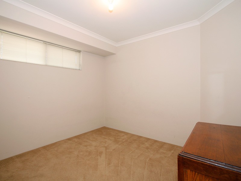 3/16 Dollarbird Road, Southern River WA 6110