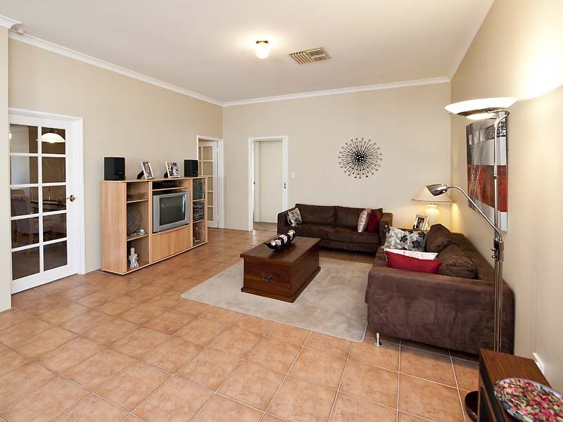 6 Ovadell Place, Canning Vale WA 6155