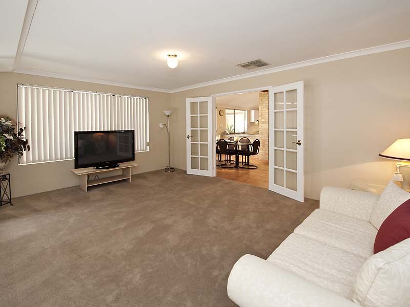 6 Ovadell Place, Canning Vale WA 6155