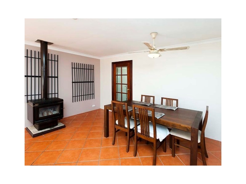 4 Triefus Lane, Canning Vale WA 6155