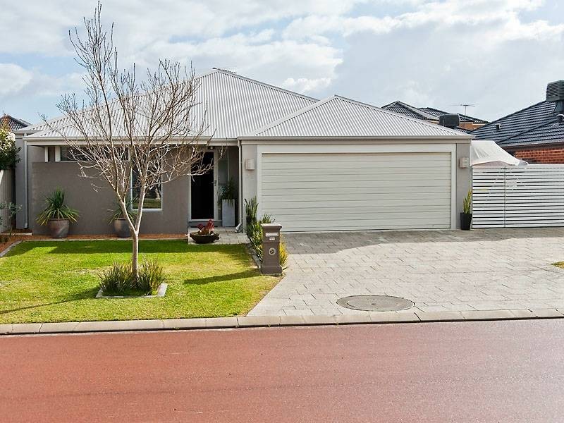 35 Dorchester Turn, Canning Vale WA 6155