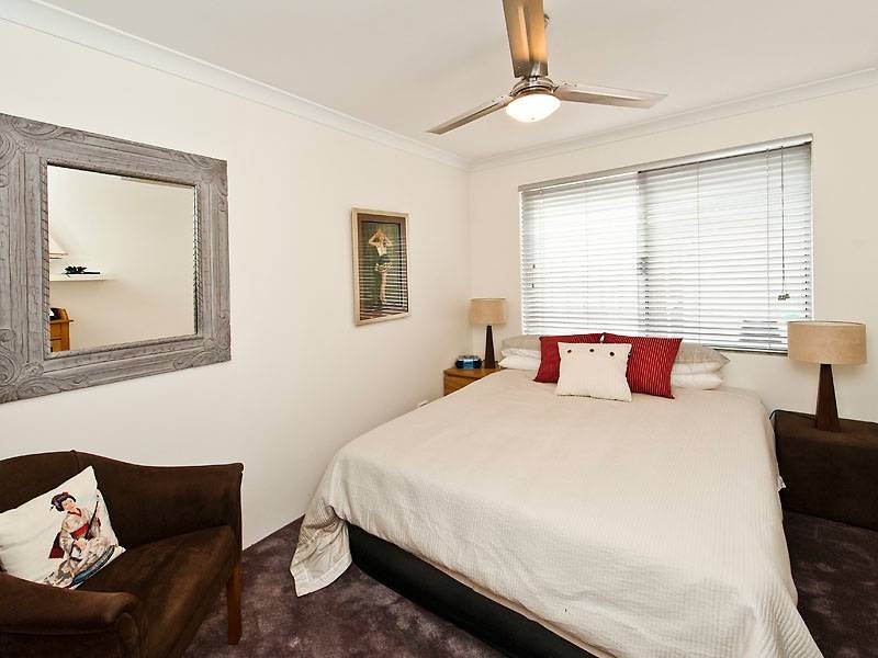 35 Dorchester Turn, Canning Vale WA 6155