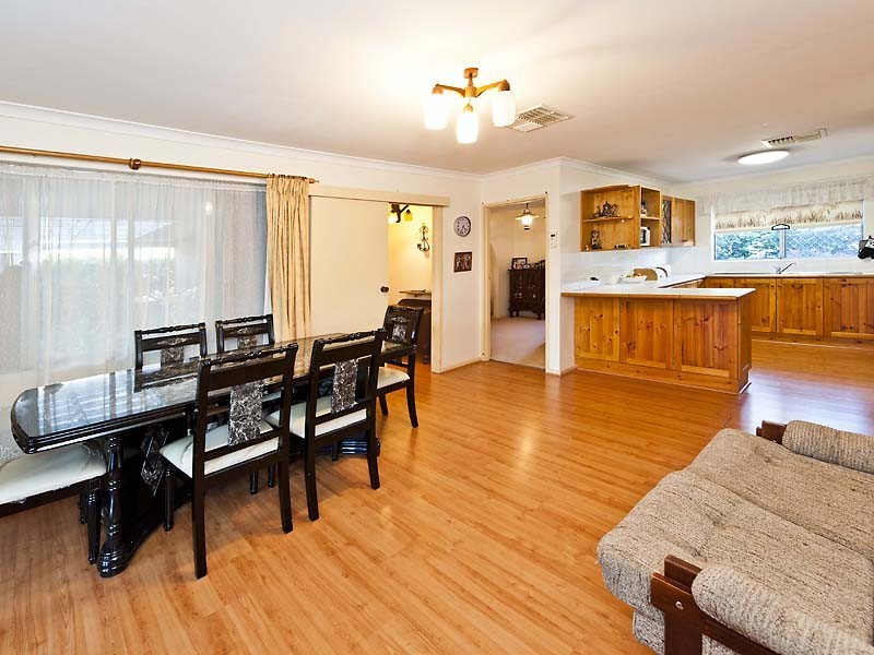 27 Rosemary Court, Huntingdale WA 6110