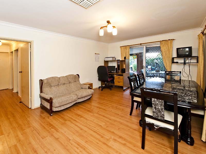 27 Rosemary Court, Huntingdale WA 6110