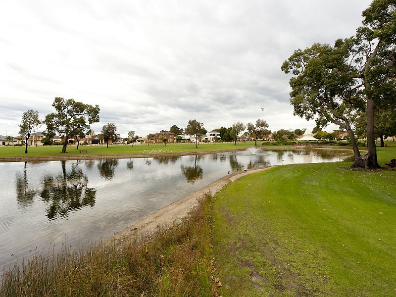 23 Ashridge Turn, Canning Vale WA 6155