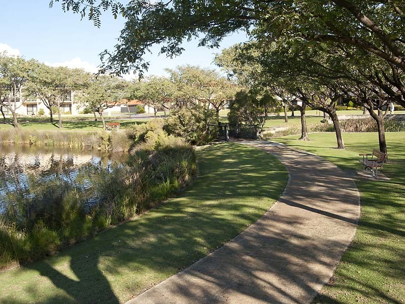 10 Lacombe Court, Canning Vale WA 6155