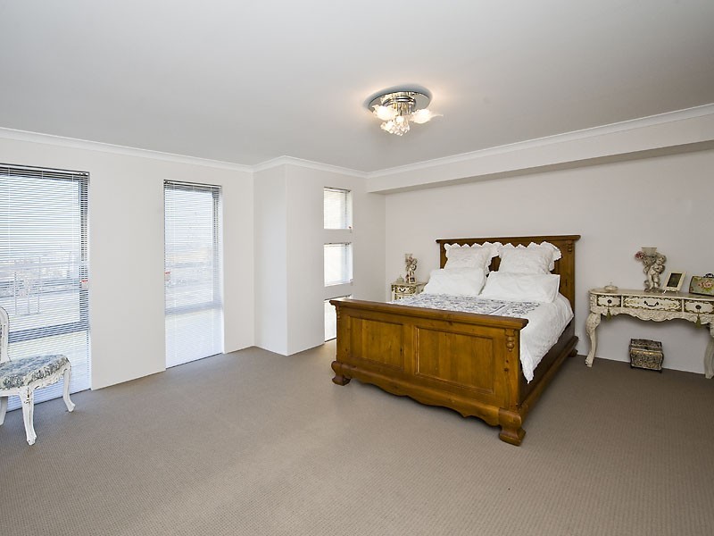 345 Wright Road, Piara Waters WA 6112