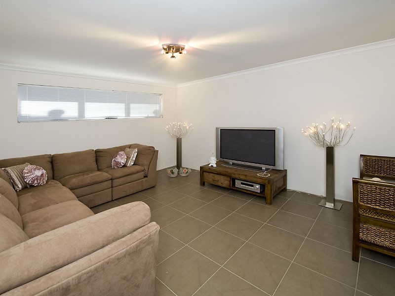 345 Wright Road, Piara Waters WA 6112