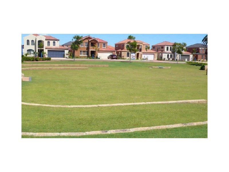 15 Kingsway Gardens, Canning Vale WA 6155