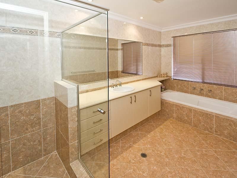 12 Ambleside Way, Canning Vale WA 6155