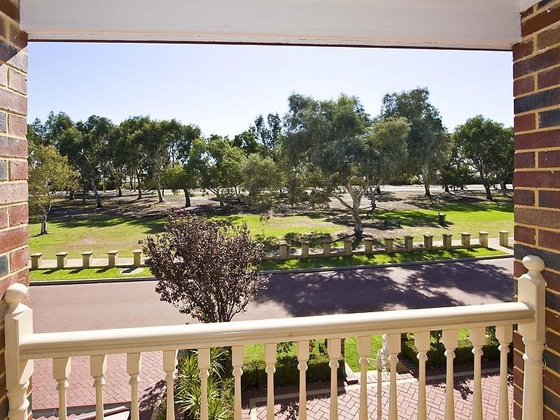 12 Ambleside Way, Canning Vale WA 6155