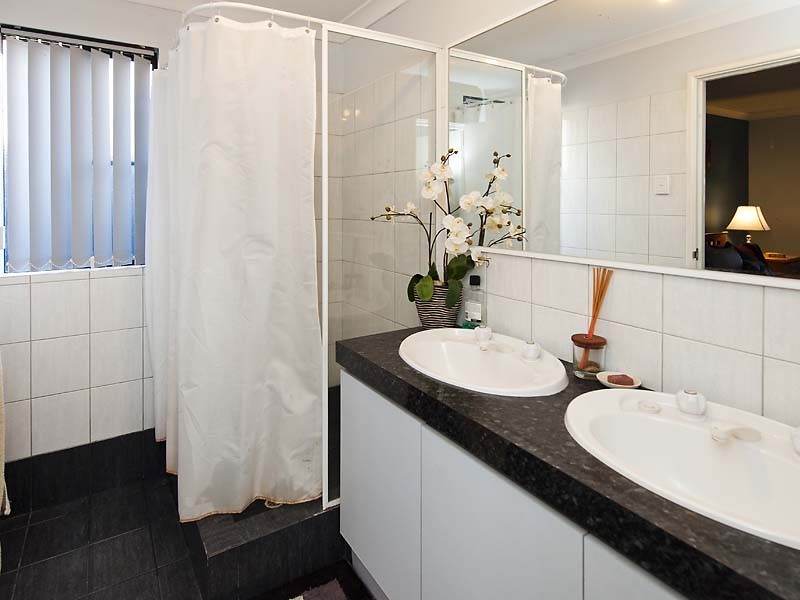 8 Linaria Way, Canning Vale WA 6155