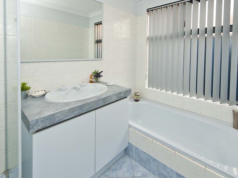 8 Linaria Way, Canning Vale WA 6155