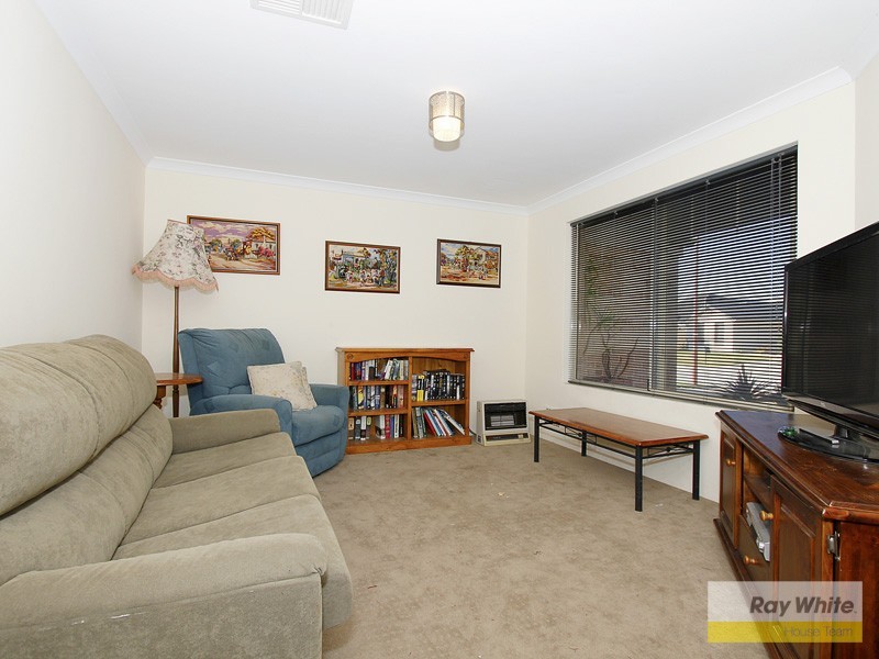 19 Blarney Place, Canning Vale WA 6155