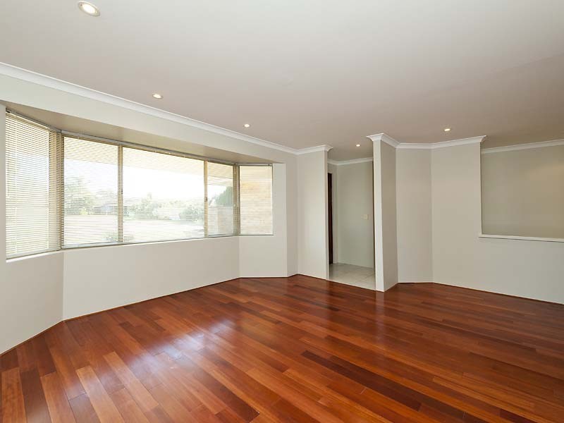 5 Templetonia Retreat, Canning Vale WA 6155