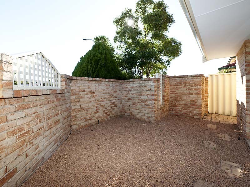 5 Templetonia Retreat, Canning Vale WA 6155