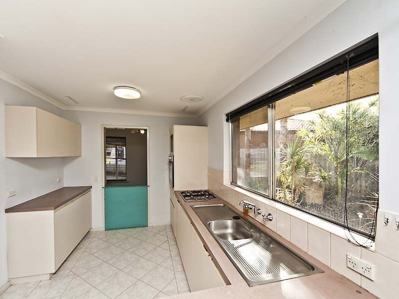 5 Ashurst Place, Huntingdale WA 6110