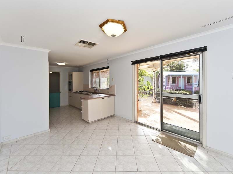 5 Ashurst Place, Huntingdale WA 6110