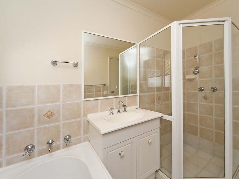 5 Ashurst Place, Huntingdale WA 6110