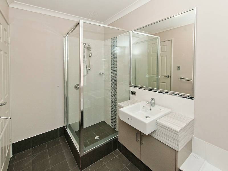 Unit 4/18 Whittaker Turn, Piara Waters WA 6112