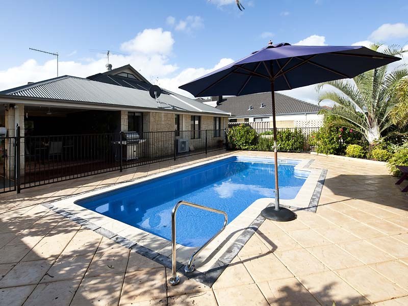 40 Pebble Bush Drive, Canning Vale WA 6155