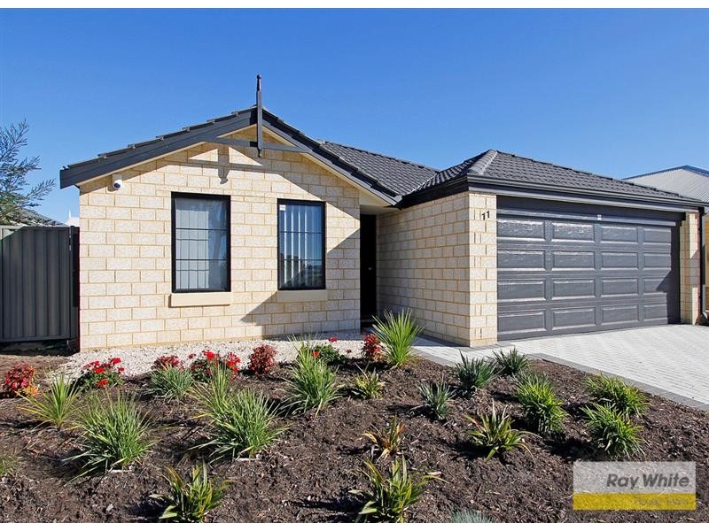 11 Barton Loop, Piara Waters WA 6112
