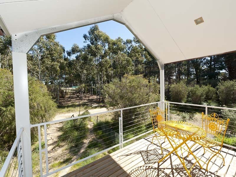 147 King Road, Oakford WA 6121