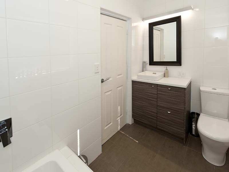 147 King Road, Oakford WA 6121