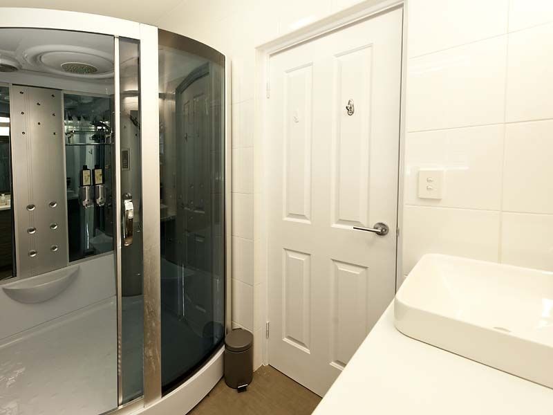 147 King Road, Oakford WA 6121