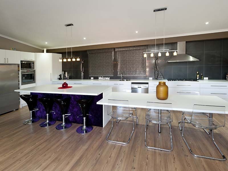 147 King Road, Oakford WA 6121