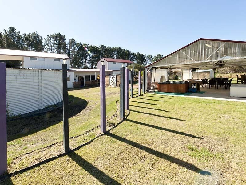 147 King Road, Oakford WA 6121