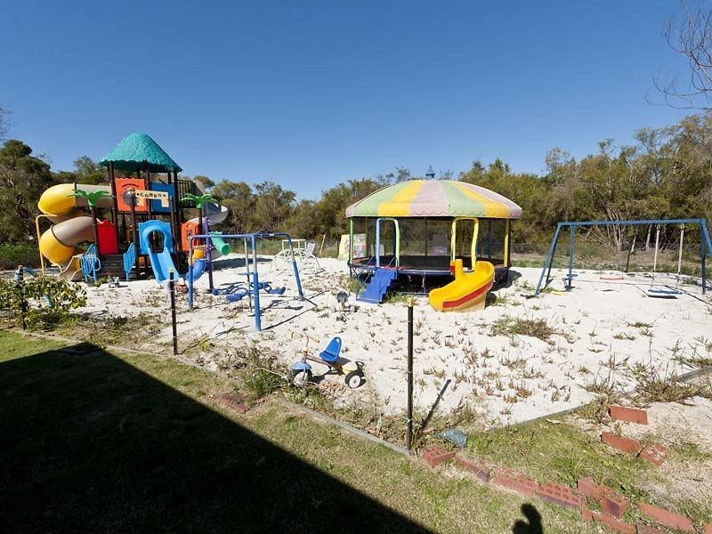 147 King Road, Oakford WA 6121