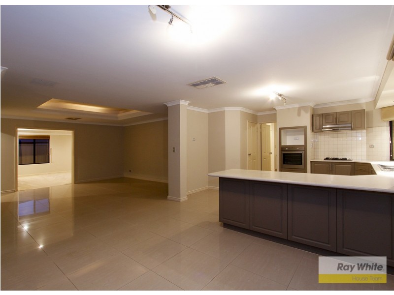 26 Bracadale Way, Canning Vale WA 6155