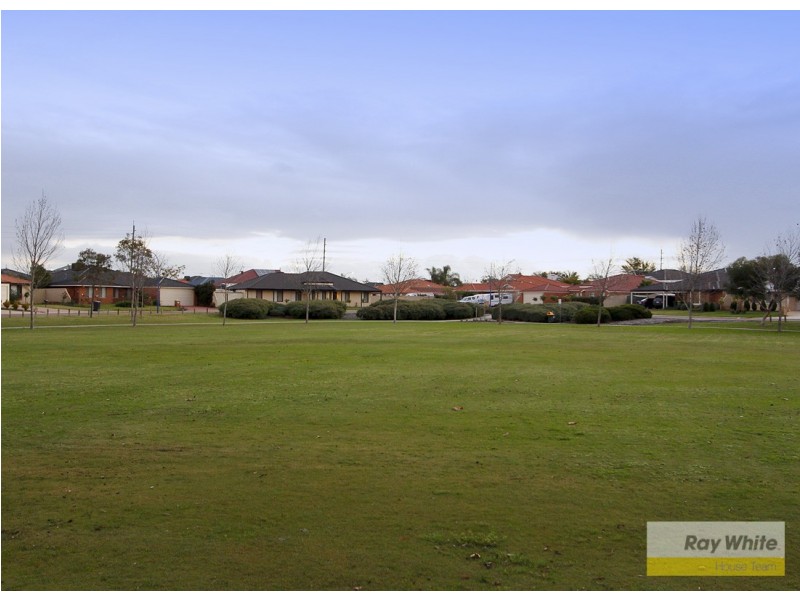 26 Bracadale Way, Canning Vale WA 6155