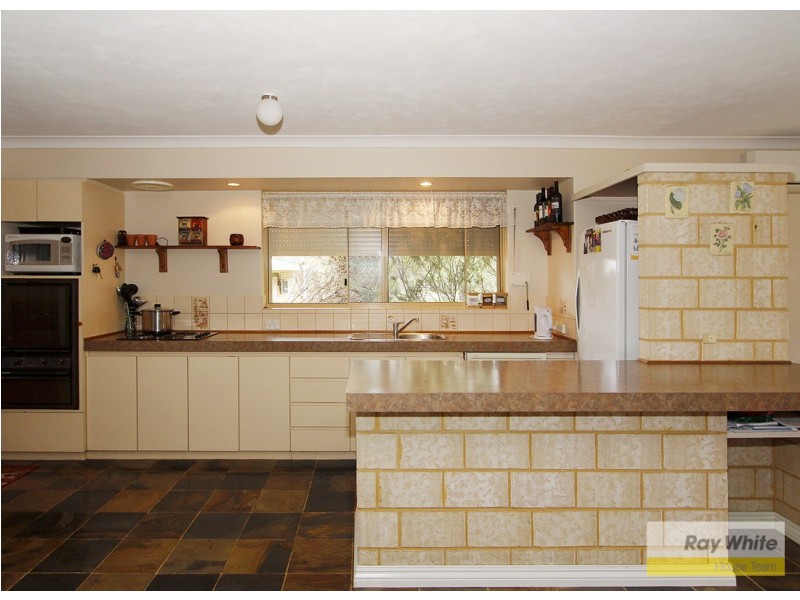 46 Old Dairy Court, Oakford WA 6121