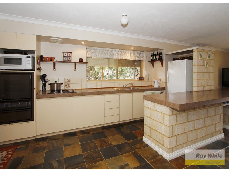 46 Old Dairy Court, Oakford WA 6121