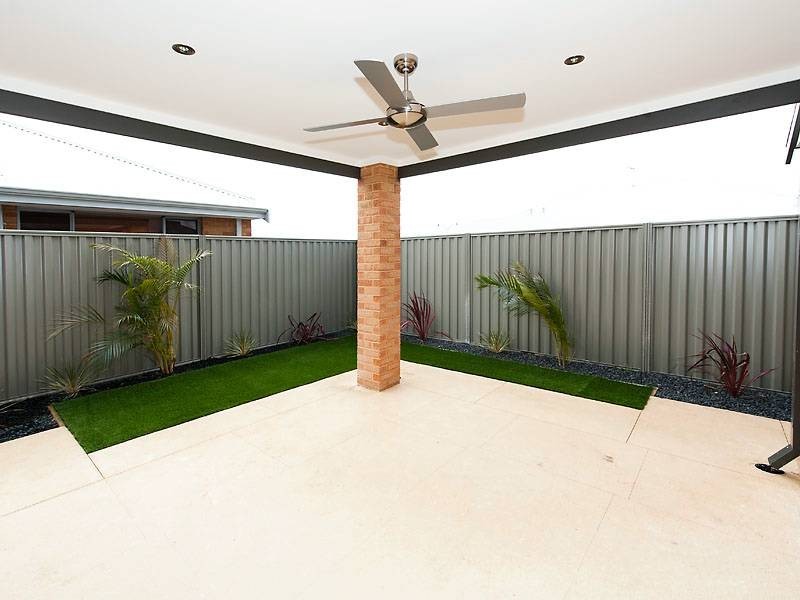 Unit 3/22 Whittaker Turn, Piara Waters WA 6112