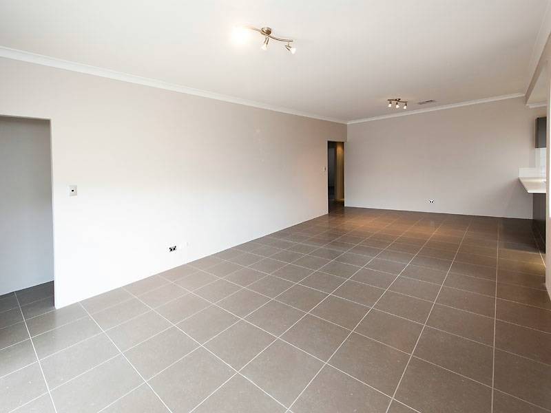 Unit 3/22 Whittaker Turn, Piara Waters WA 6112