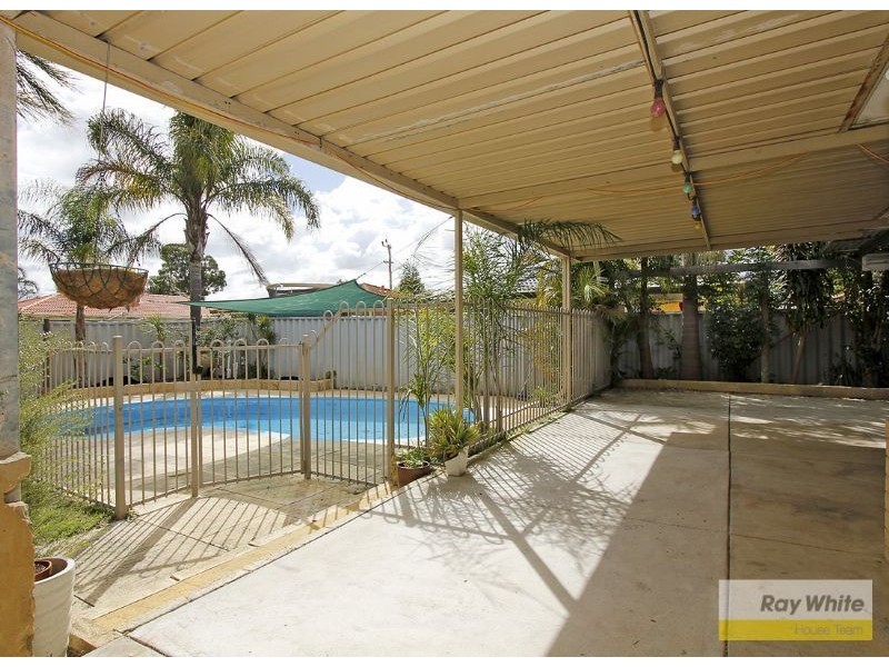 3 Chidzey Drive, Seville Grove WA 6112