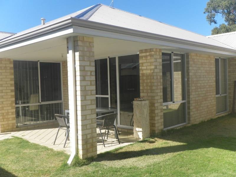 2 James Street, Armadale WA 6112