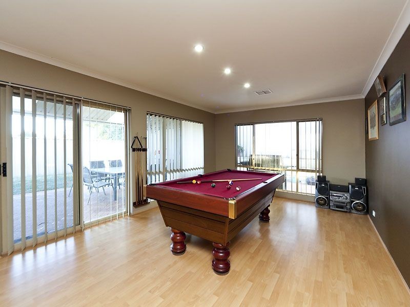 70 Bolderwood Drive, South Lake WA 6164