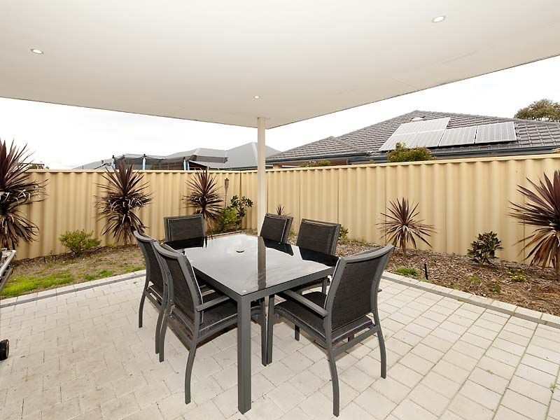 17 Crested Turn, Harrisdale WA 6112