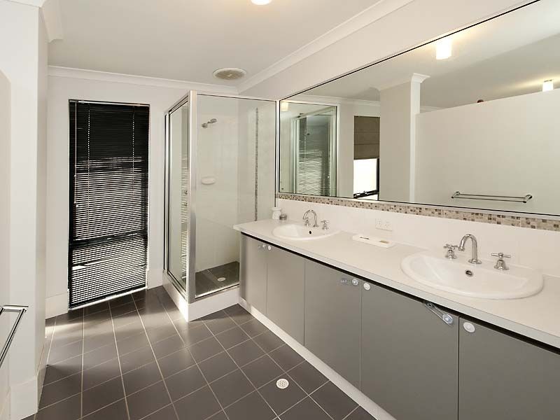 17 Crested Turn, Harrisdale WA 6112