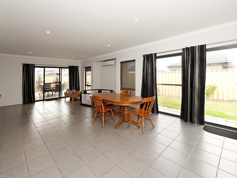 17 Crested Turn, Harrisdale WA 6112