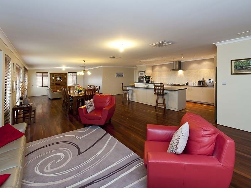 124 Furley Road, Southern River WA 6110