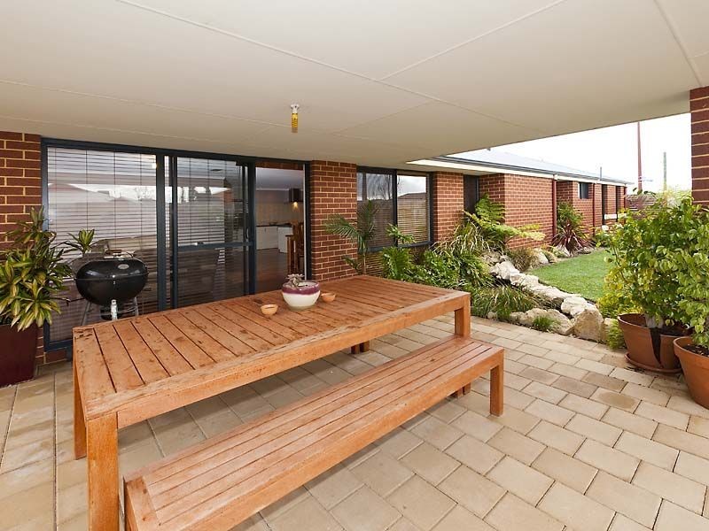 124 Furley Road, Southern River WA 6110