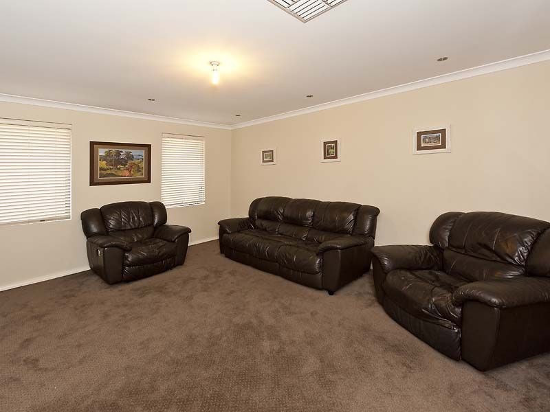 124 Furley Road, Southern River WA 6110