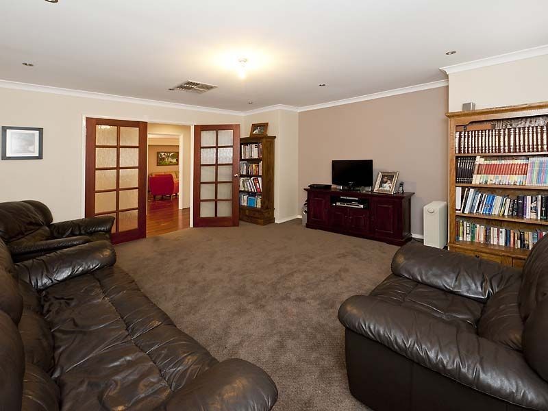 124 Furley Road, Southern River WA 6110